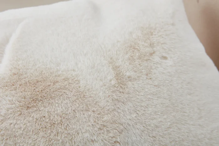 Agnes Luxury Chinchilla Faux Fur Pillow (20 In. x 20 In.)