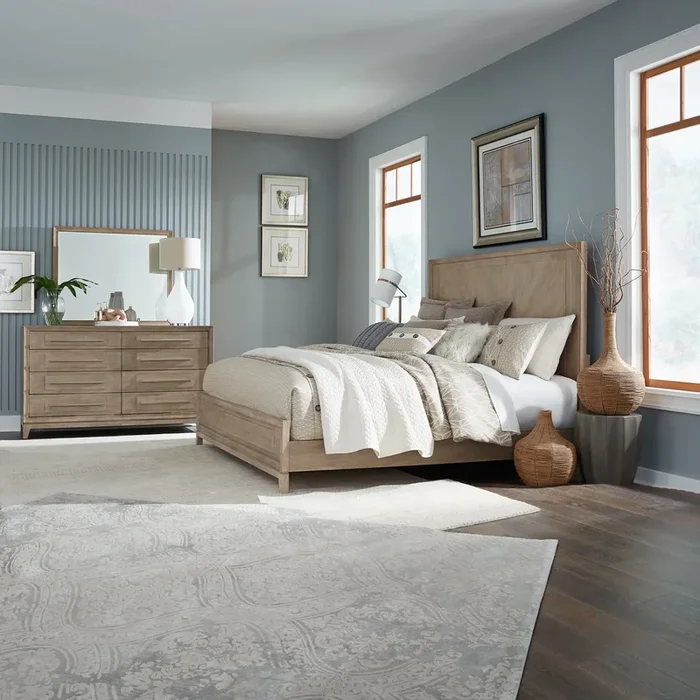 Contemporary 3-Piece King Panel Bedroom Set