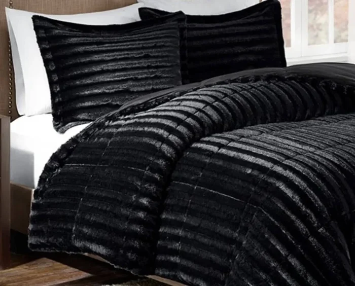 Duke Faux Fur Comforter Set