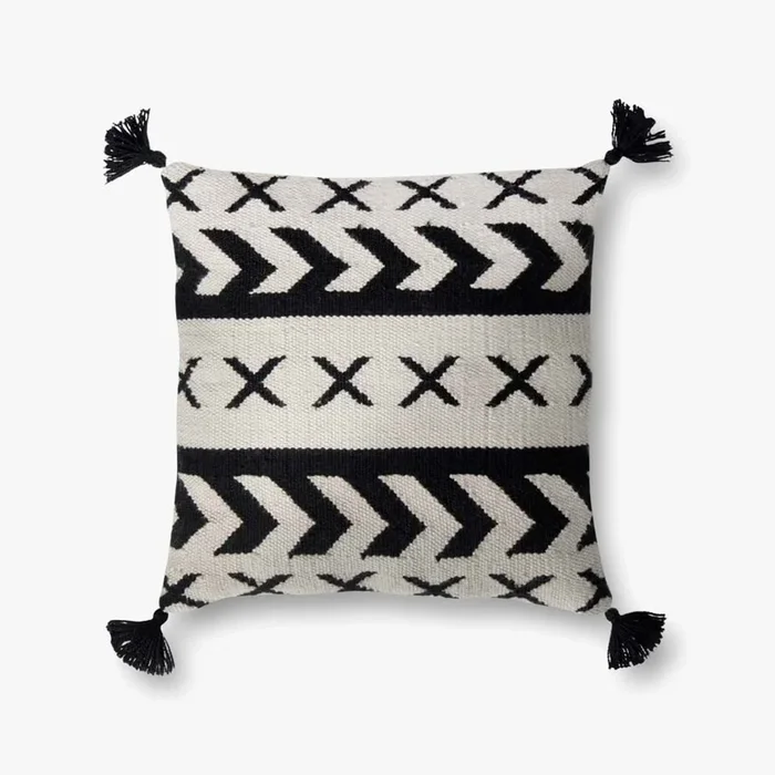 Loloi Pillows P0502 Black / Ivory