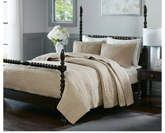 Serene Linen Coverlet Set
