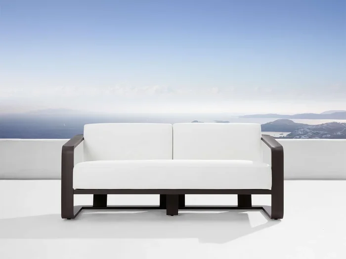Sonoma Outdoor Aluminum Sofa in Savona Snow